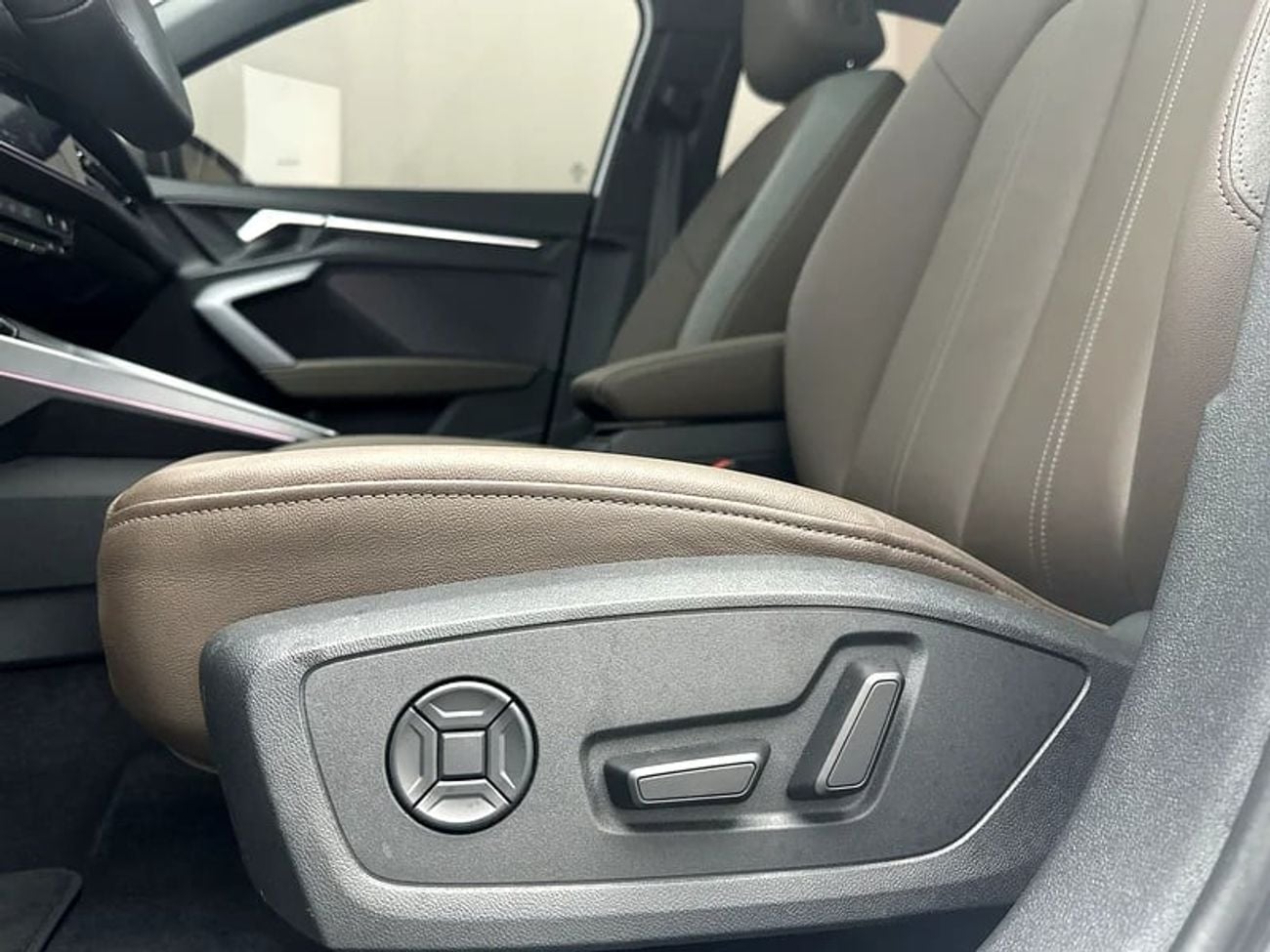 Audi A3 35 TFSI S Line 1.4L Sedan S line 35 TFSI 150hp (Ref# 042965)