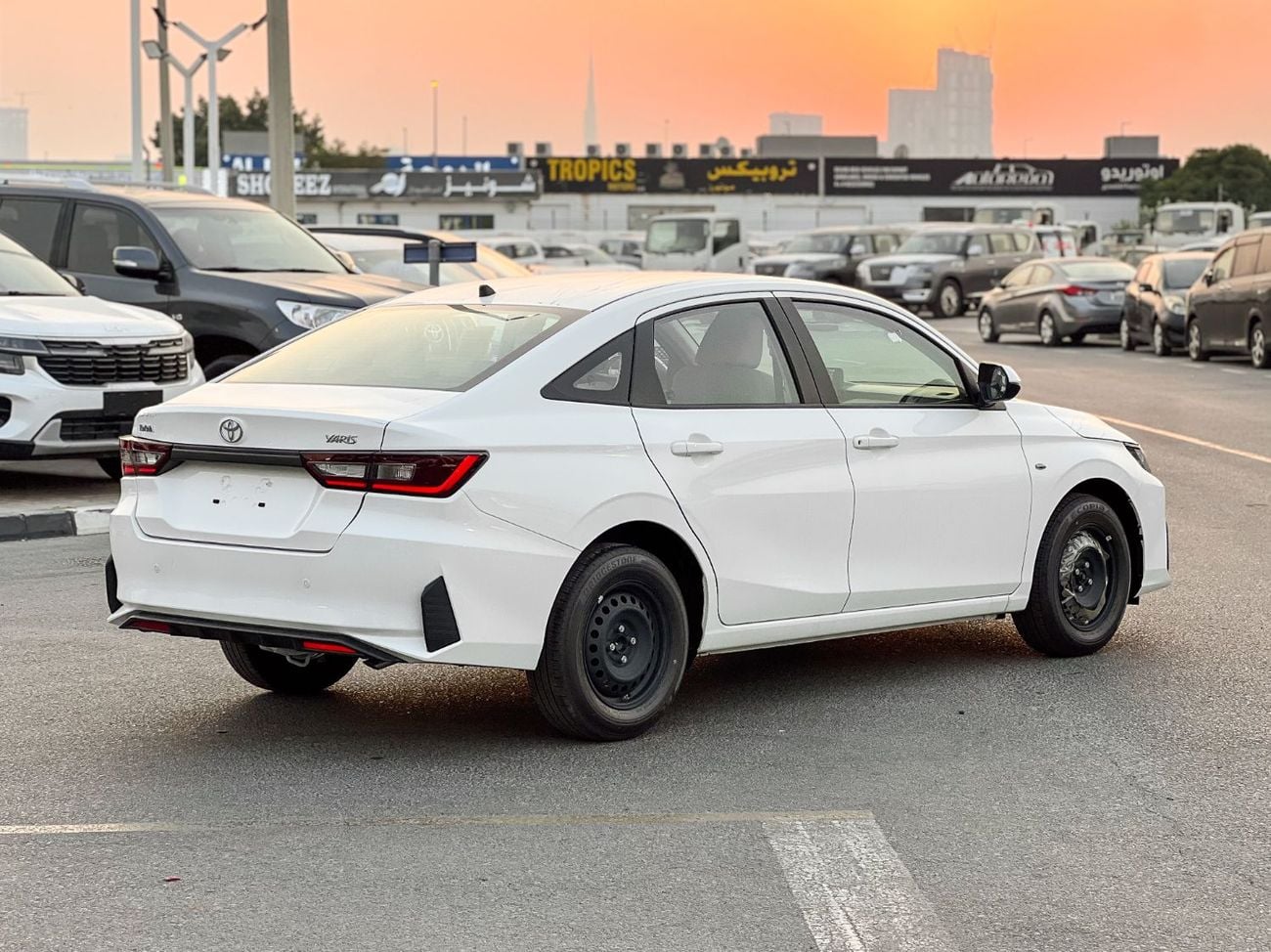 تويوتا يارس EXPORT PRICE - Toyota Yaris E STD 1.5L