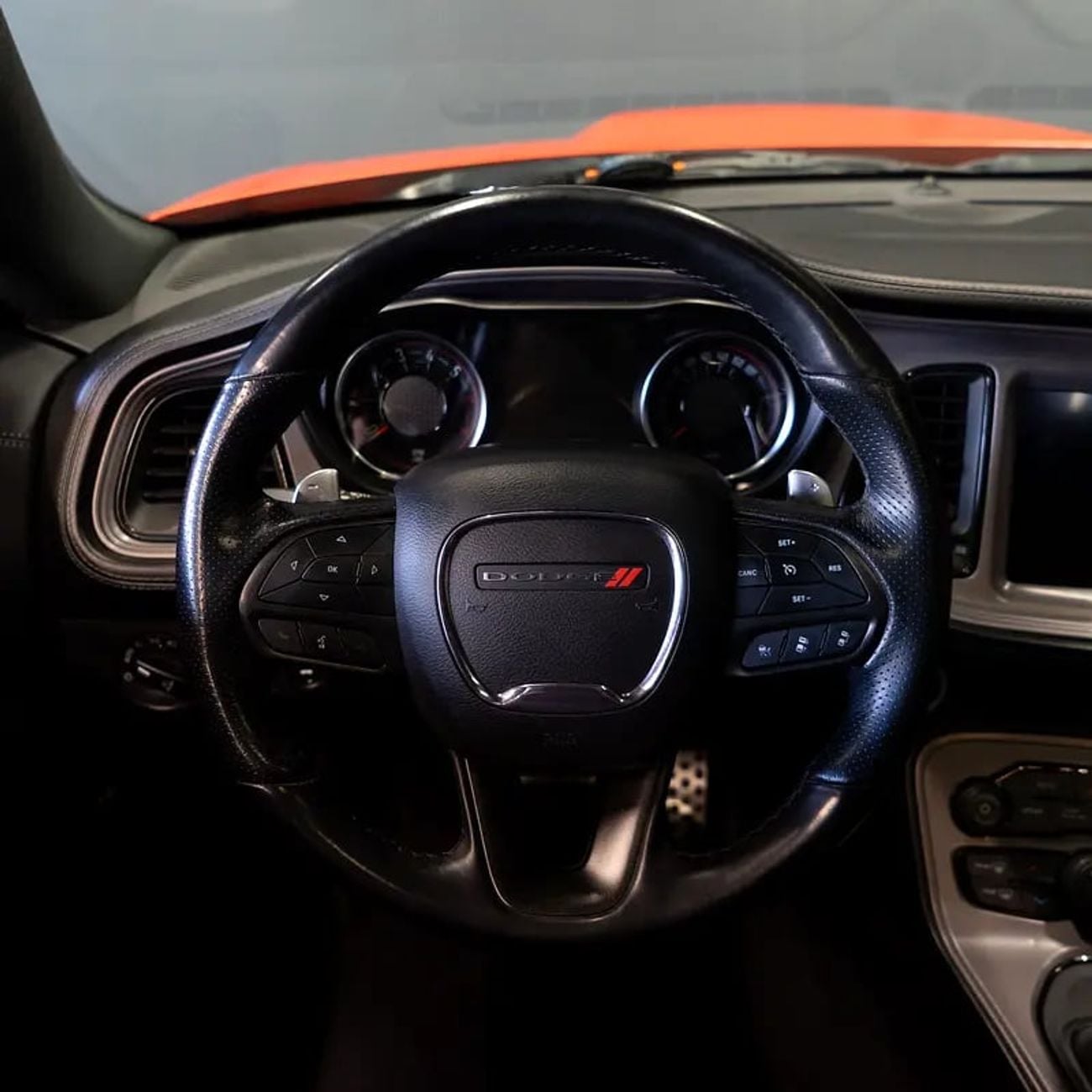 دودج تشالينجر R/T 100Th Anniversary Edition 5.7L 2,778 pm • 0% Downpayment • R/T • 1 Year Warranty