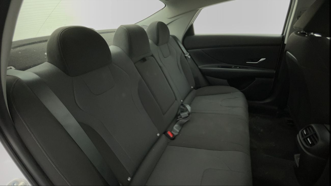 هيونداي إلانترا SMART 1.6 | بدون دفعة مقدمة | اختبار القيادة في المنزل