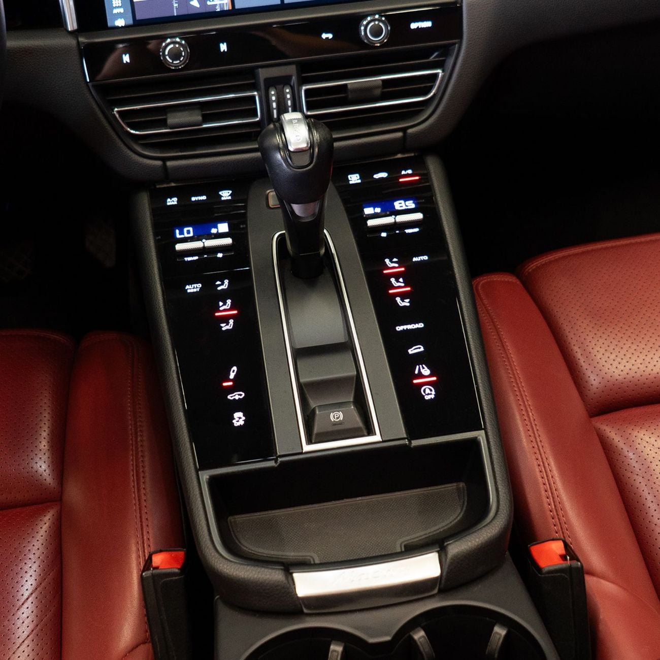 بورش ماكان S 2.9L (375 HP) AED 5,749 P.M • 0% Downpayment • Porsche Macan S  • Agency Warranty