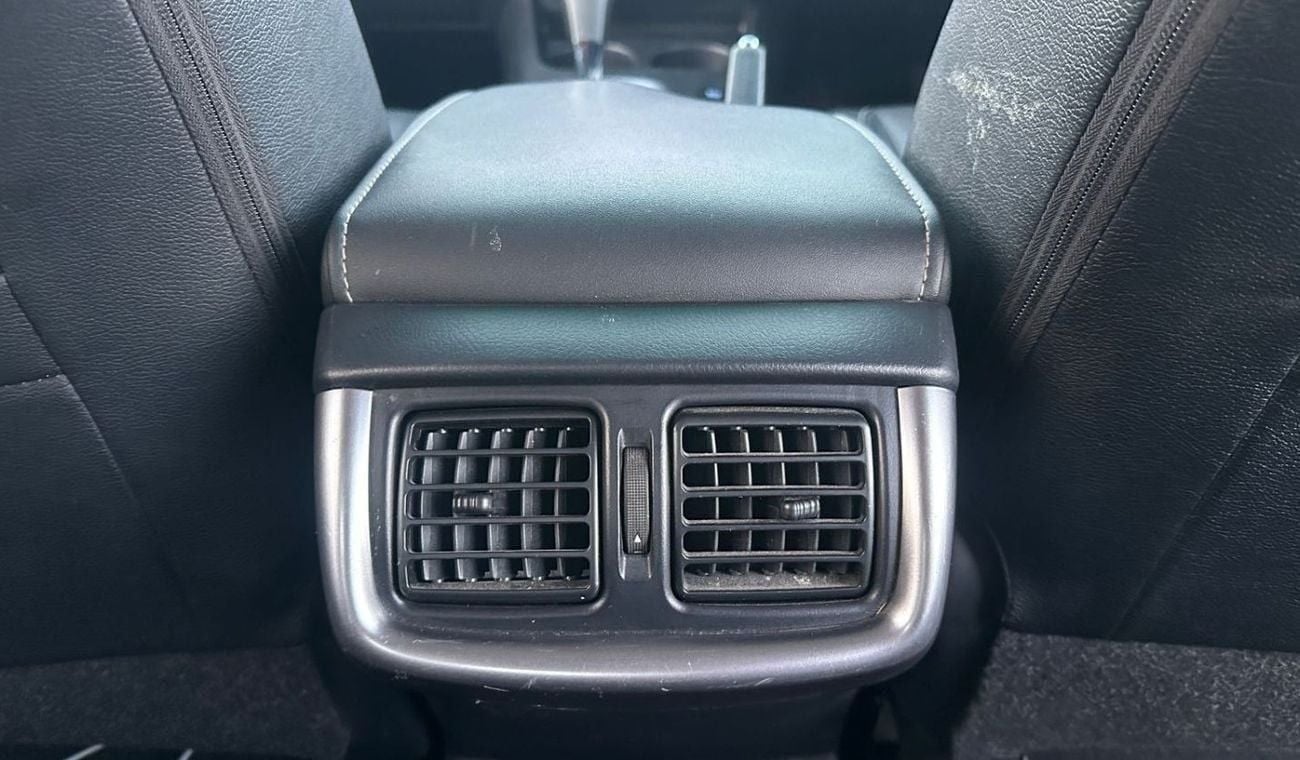 Toyota Hilux SR5 RHD 2.8 DIESEL AUTO LEATHER ELECTRIC SEATS