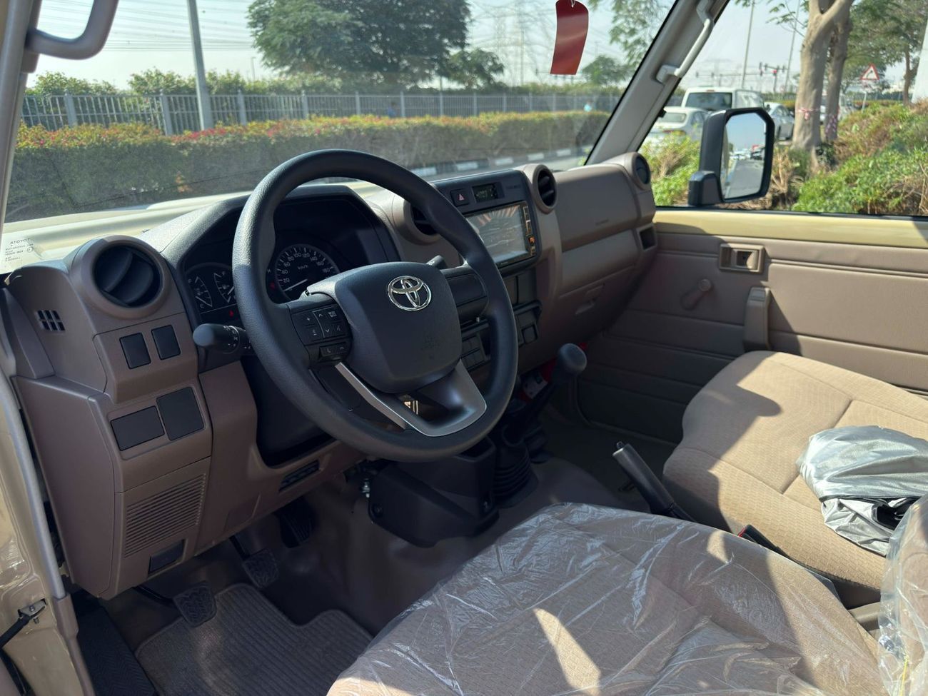 تويوتا لاند كروزر بيك آب GCC SPEC UNDER WARRANTY