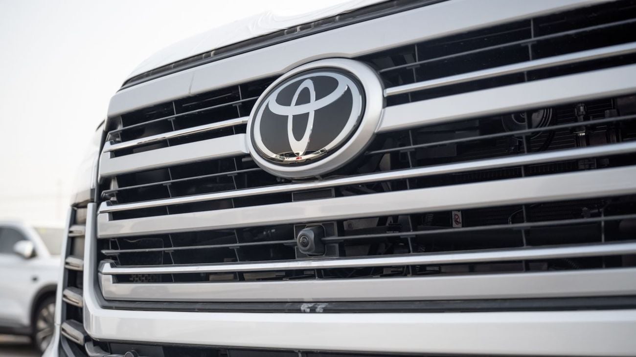تويوتا لاند كروزر TOYOTA LANDCRUISER 3.5 VXR HI HEV -2025YM