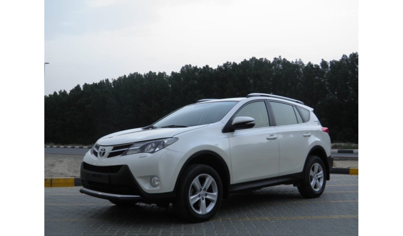 Toyota RAV4 2013 4WD mid range ref#741