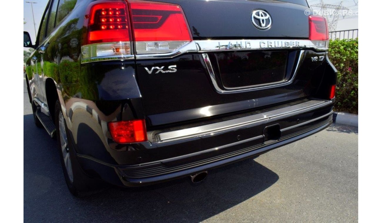 تويوتا لاند كروزر 200 VX-S V8 5.7L PETROL AUTOMATIC