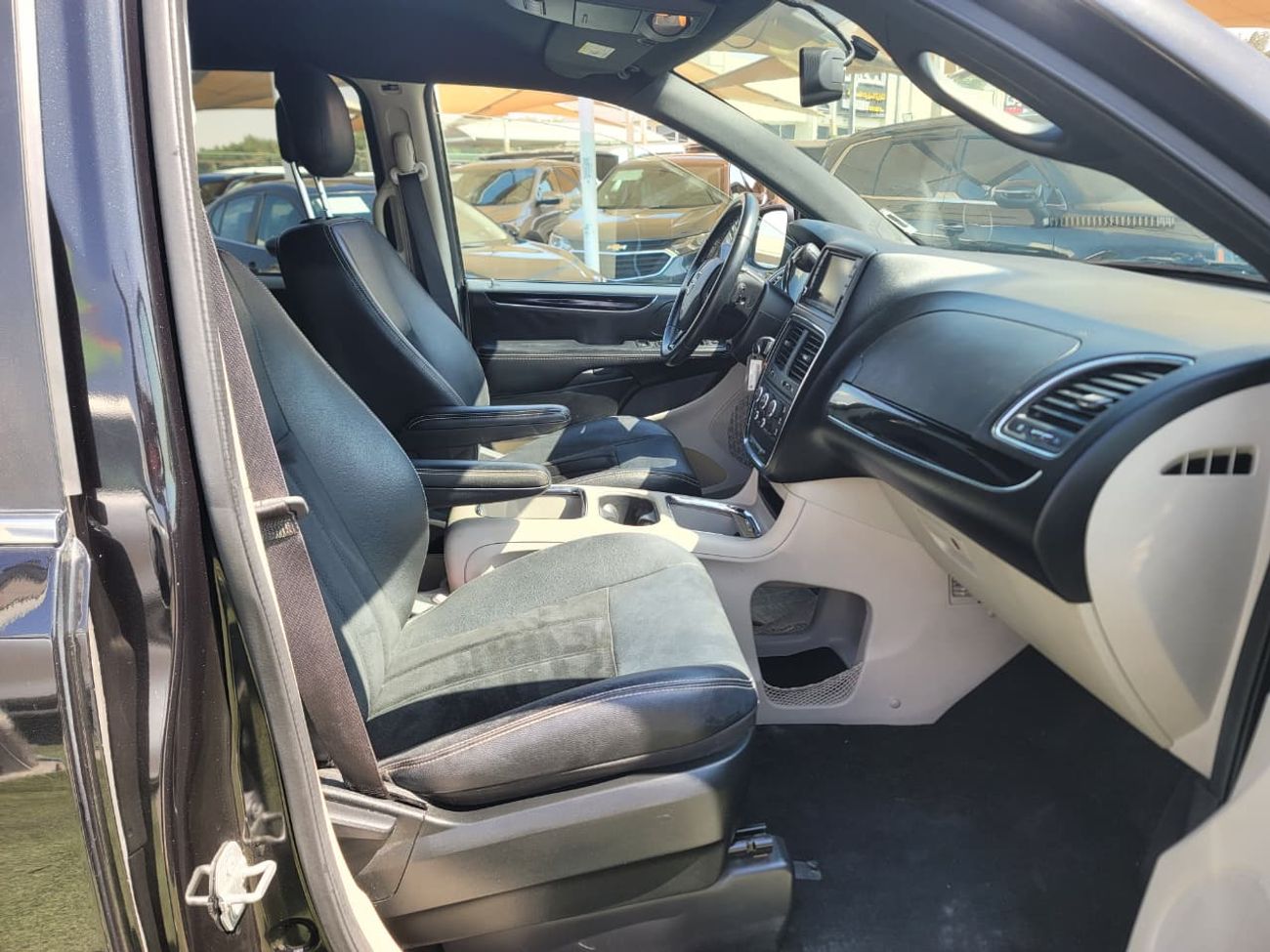 دودج جراند كارافان 2017 Dodge Grand Caravan