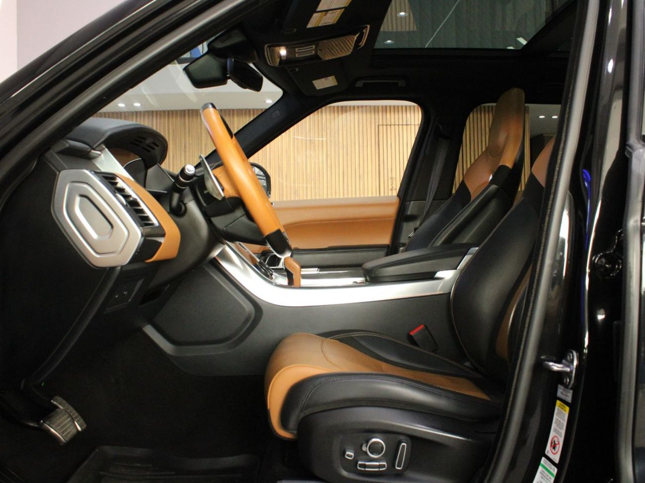 لاند روفر رينج روفر سبورت SVR Carbon Edition 5.0L