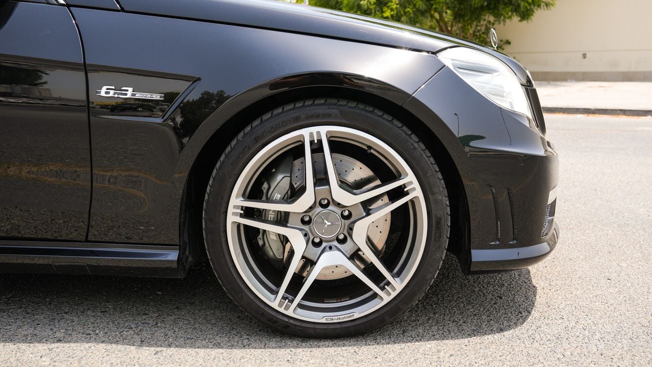 مرسيدس بنز E 63 AMG STD