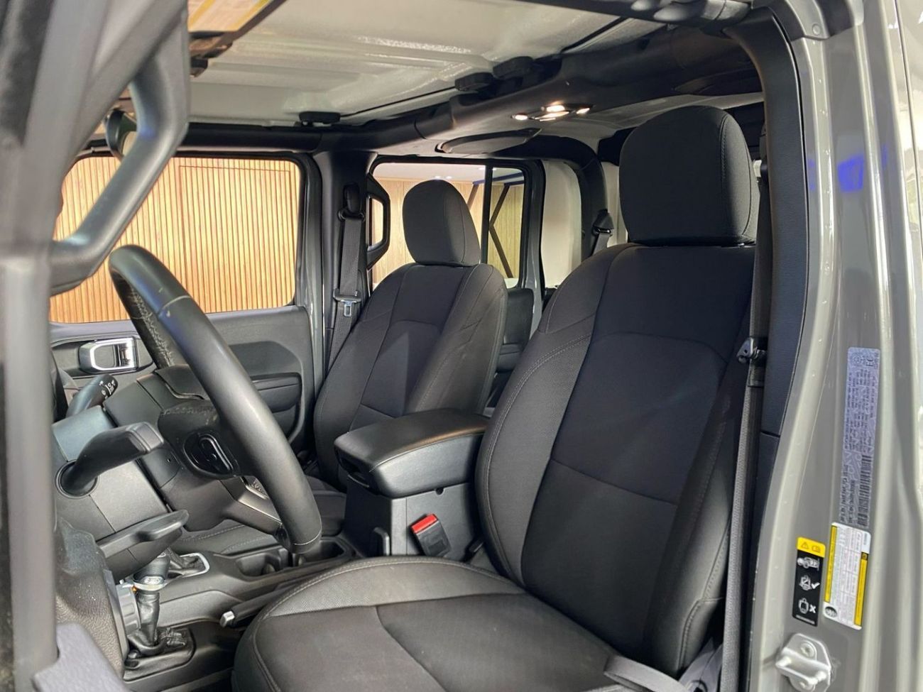 جيب جلادياتور Sahara | With Warranty