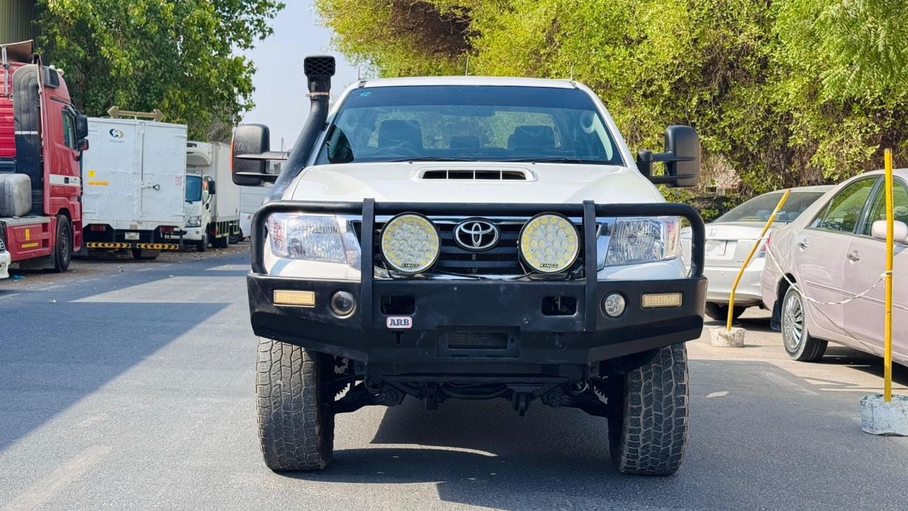 تويوتا هيلوكس DOUBLE CABIN | 3.0L DIESEL ENGINE | AUTOMATIC TRANSMISSION | 2014 | RHD
