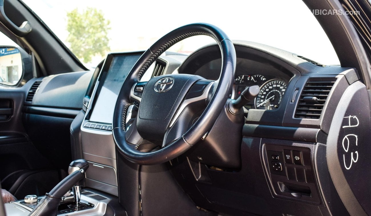 Toyota Land Cruiser With 2019 Model Facelift