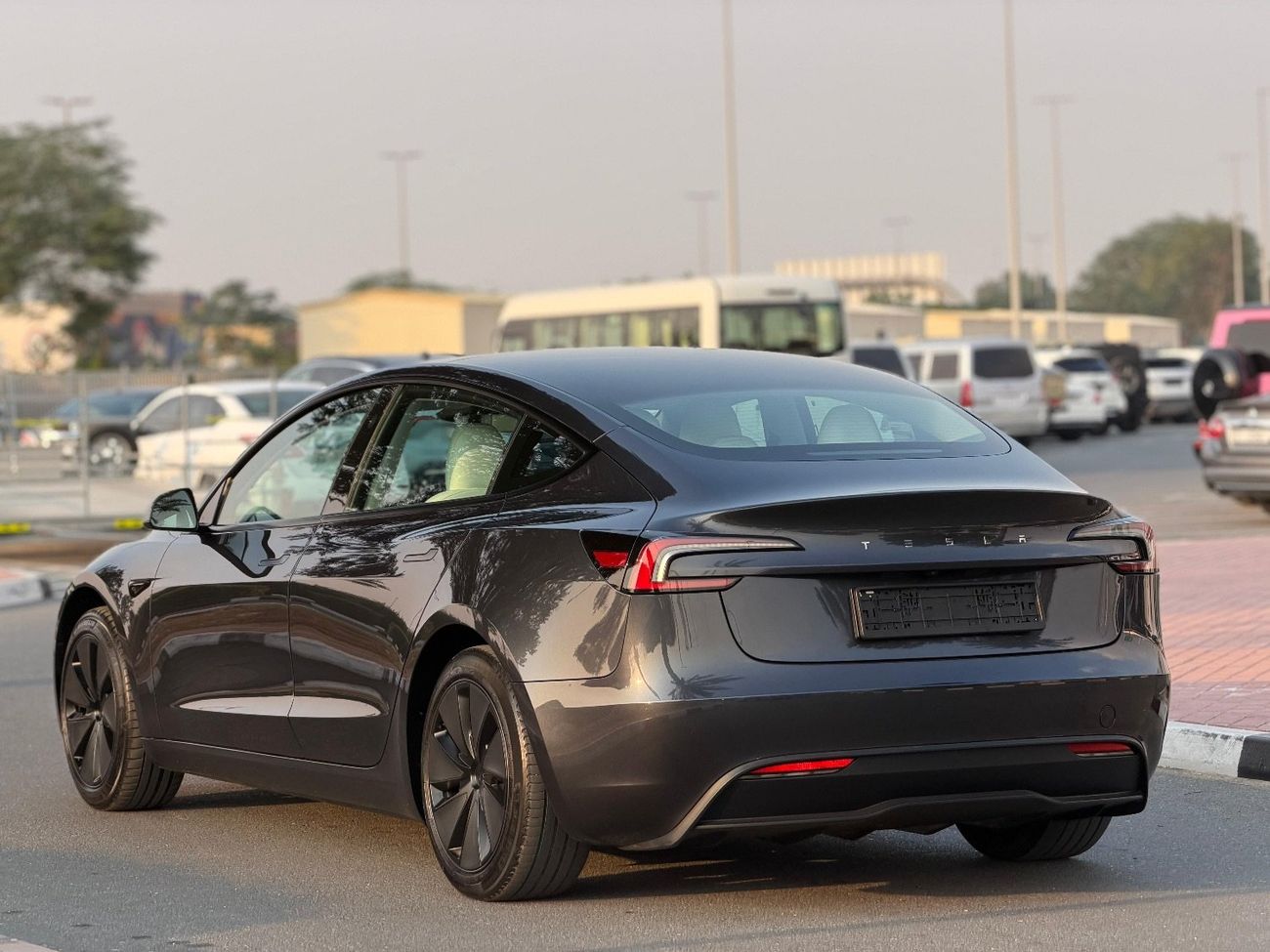 تسلا موديل 3 Rear-Wheel Drive