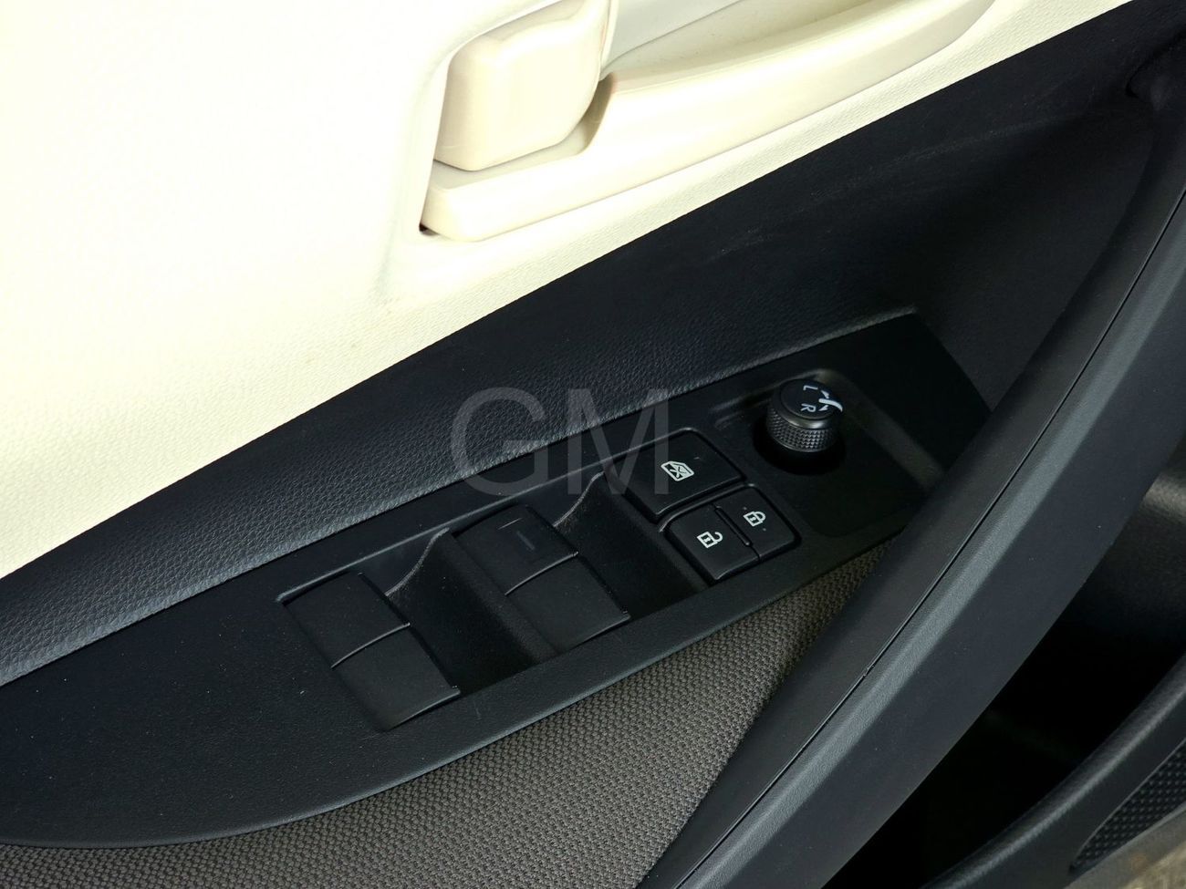 Toyota Corolla TOYOTA COROLLA 1.6L XLI - BASIC - 2025 MODEL - BLACK INSIDE BEIGE - OMANI