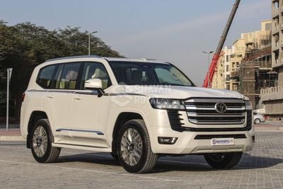 تويوتا لاند كروزر LC300 4.0L PETROL V6 GXR FULL WITH-RADAR AT 7S 2026MY