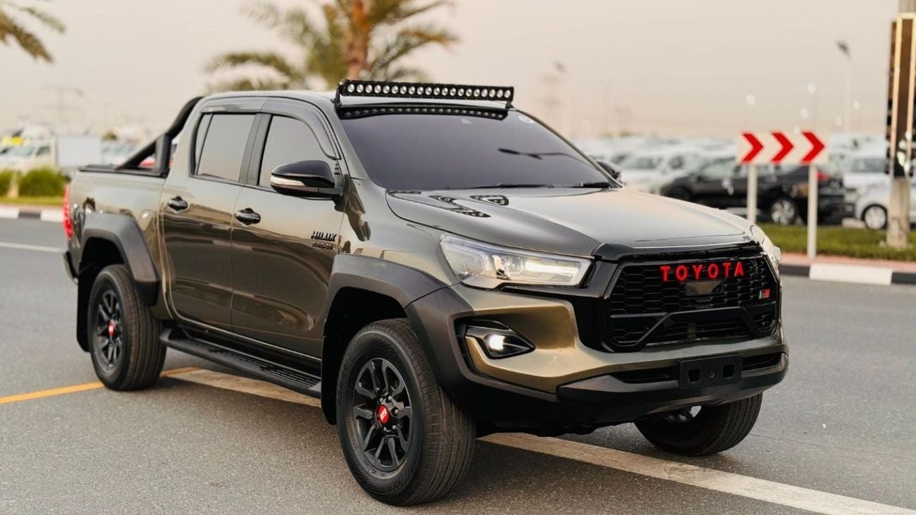 Toyota Hilux GR KIT INSTALLED | AFTER MARKET SIDE FENDERS | 2.8L DIESEL | RHD | REAR VIEW CAMERA