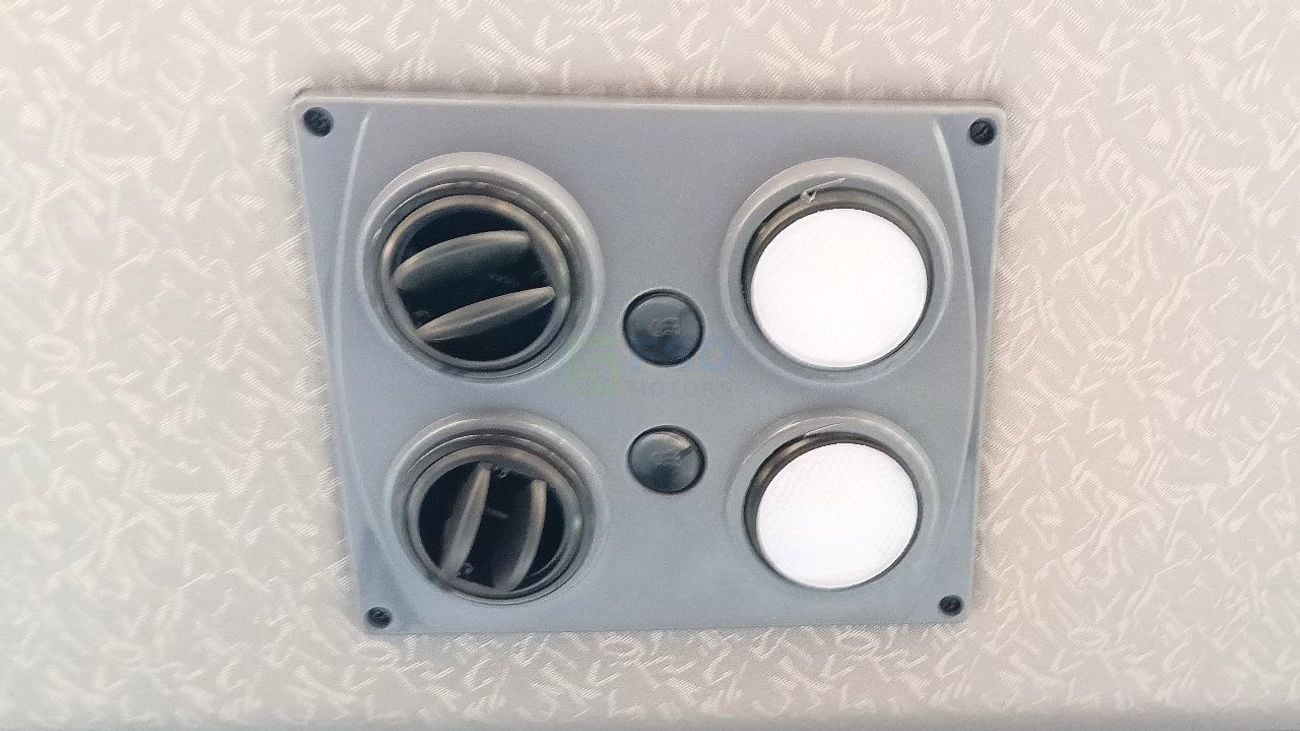 إيسوزو S7 حافلة Isuzu SML S7 Bus 47 Seater A/C MY-2025