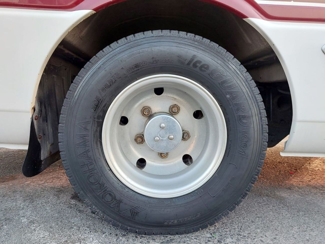 Mitsubishi Rosa MITSUBISHI ROSA BUS RHD 2004 MODEL 4.8 L DIESEL AUTOMATIC(PM00509)