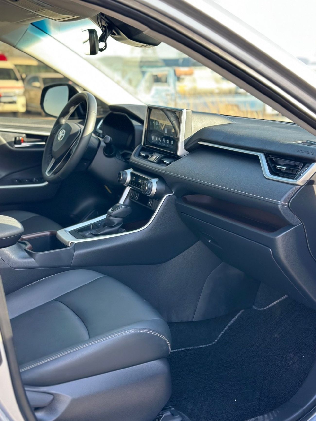 تويوتا راف ٤ Japan Toyota RAV4 360 camera,leather seats,premium rim full option