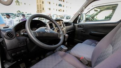 نيسان أورفان Microbus 2.5L A/T Diesel