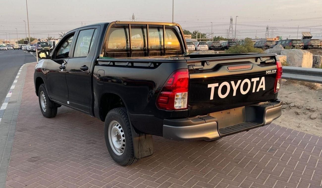 تويوتا هيلوكس GL TOYOTA HILUX 2.4 DC DSL 4x4 MT POWER WINDOWS