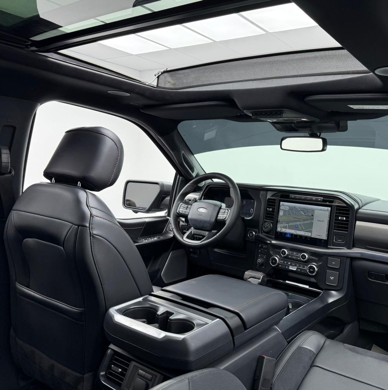 فورد إف-150 رابتور 2024 Ford F-150 Raptor Super Crew, 2029 Ford Warranty + Service Pack, Very Low Km, Fully Loaded, GCC