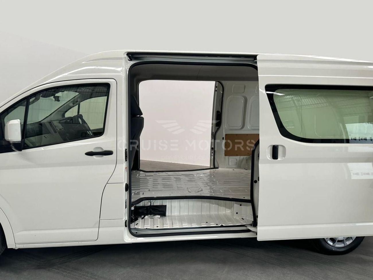 Toyota Hiace RHD HiAce Cargo - HI ROOF - Dual Sliding door - 2.8L Turbo - Diesel - Automatic