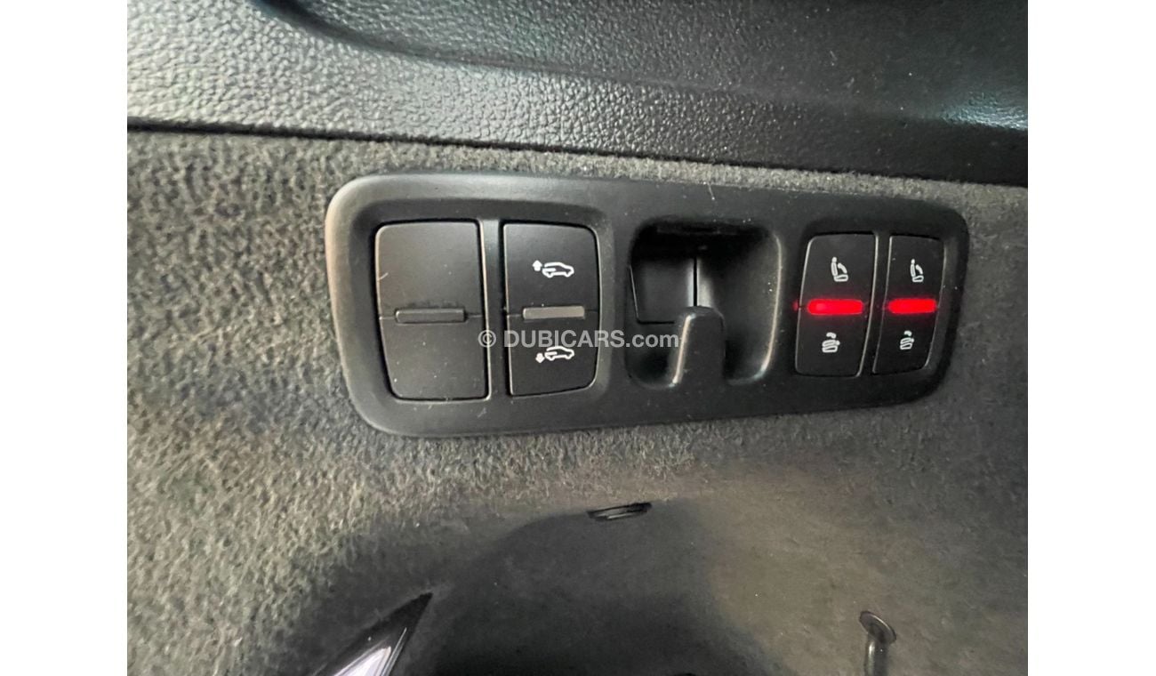 Audi Q7 40 TFSI quattro Audi Q7 TFSI QUATTRO 45 SLINE _GCC_2016_Excellent Condition _Full option