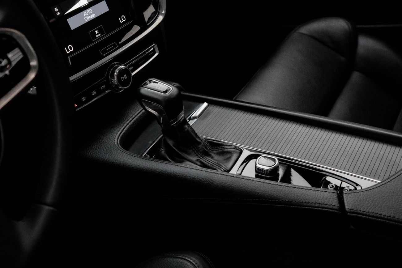 Volvo S90 | 1,958 P.M  | 0% Downpayment | Low Kms! Agency Maintained!