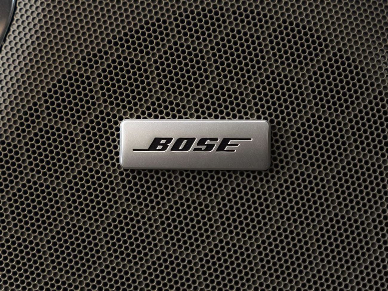 Chevrolet Tahoe Z71 (5.3L, 355 HP)