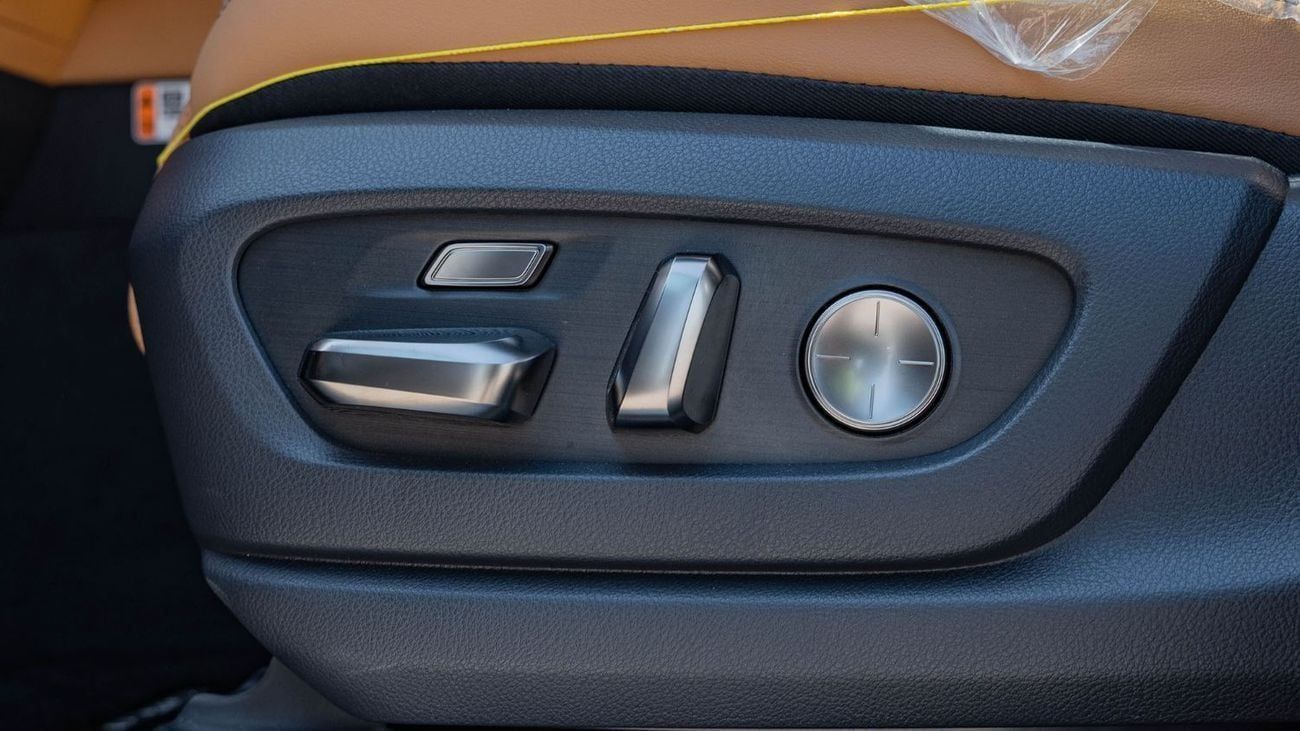 Lexus LX 600 2026 Lexus LX600 Signature 3.5L AT Petrol (Black)