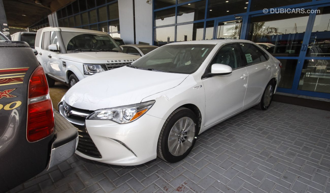 Toyota Camry HYBRID SYNERGY DRIVE X.LE