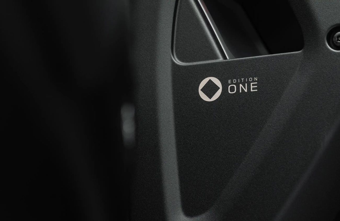 Land Rover Defender 4.4L V8 Twin-Turbo Mild Hybrid Engine | Warranty