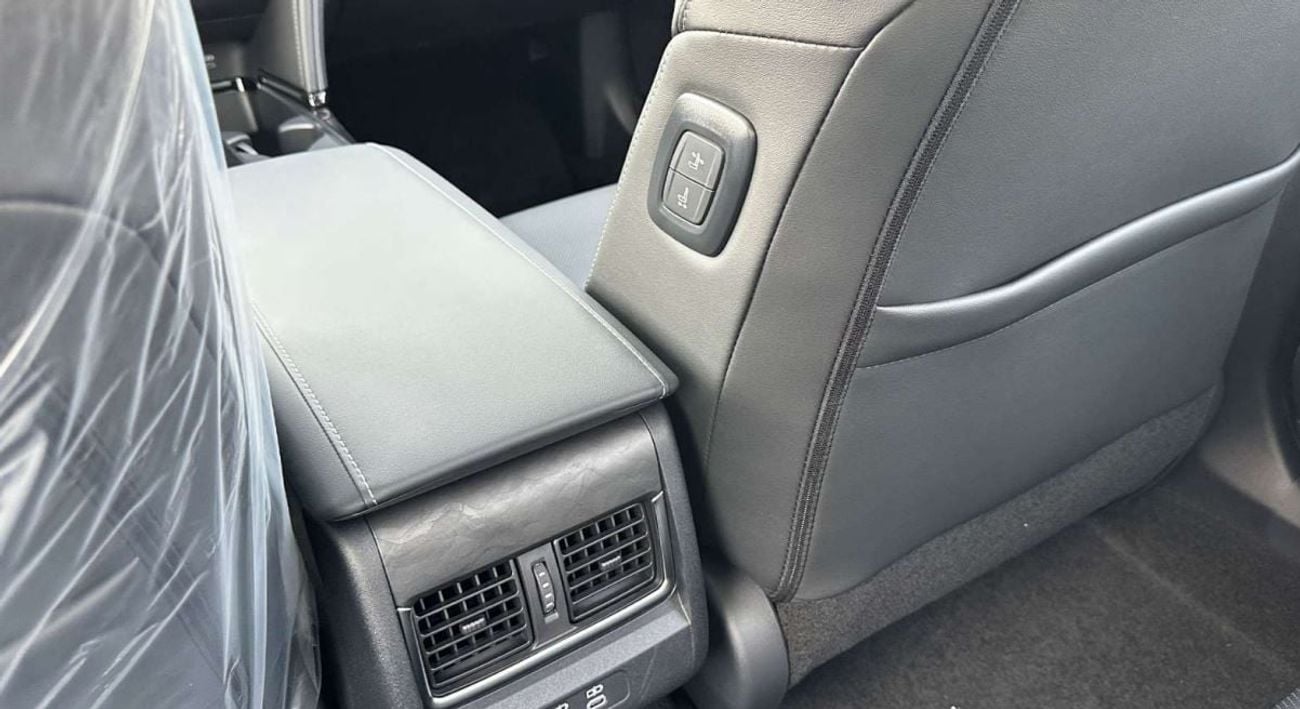 Toyota Camry Luxury 2.0L Chinese Version Automatic High Specs