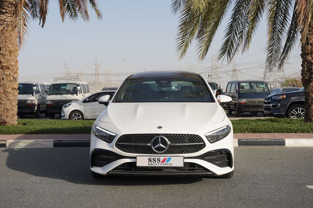 Mercedes-Benz A 200 2024 Mercedes-Benz A200 Sedan White 1.4L Km