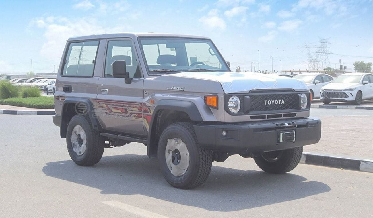 Toyota Land Cruiser 70 Hardtop LC71 . 4.0L . Petrol . 4WD . 5-Speed Manual . 7 Seats . 3 Doors For Export
