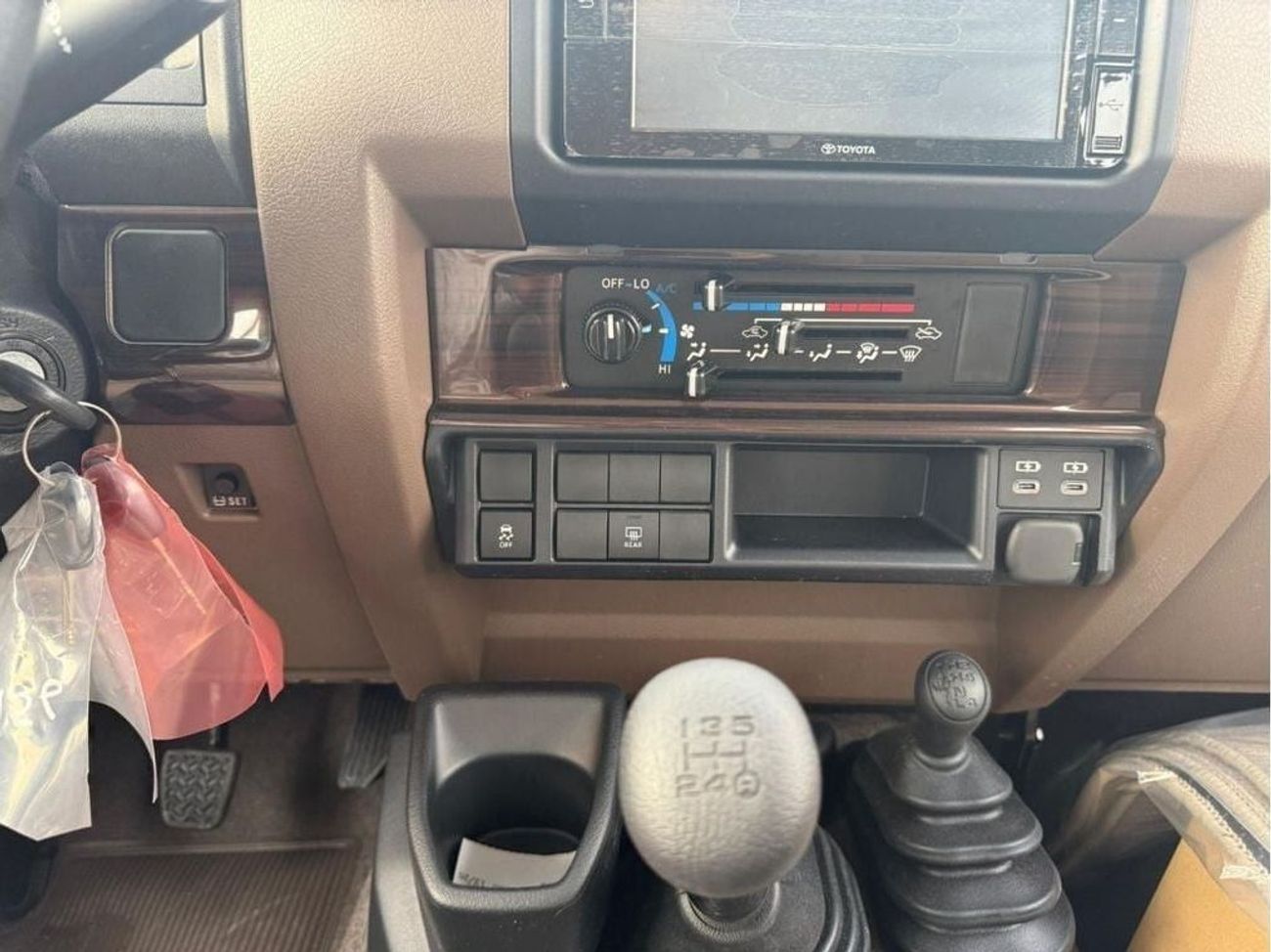 تويوتا لاند كروزر 70 EXPORT ONLY - LC 78- 2.8L - DIESEL - MANUAL