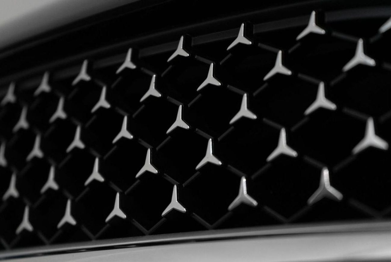 Mercedes-Benz C 200 Premium 2.0L Premium Plus / Full-Service History and Warranty