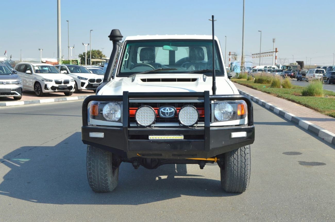 Toyota Land Cruiser Pick Up Single cabin