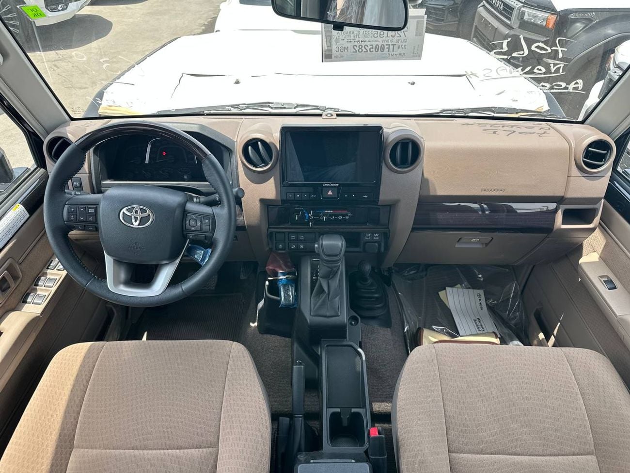 Toyota Land Cruiser 70 LC76 2.8L DSL A/T // 2026 // High Option With Radar , Dvd&Back Camera , Diff Lock , Winch // Special
