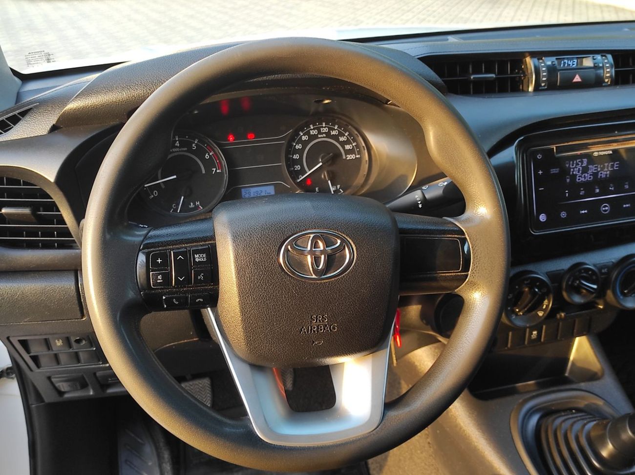 Toyota Hilux DLS 2.7L Toyota Hilux 2020 4×2 Full manual
