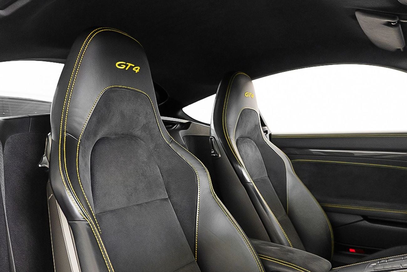 Porsche Cayman GT4