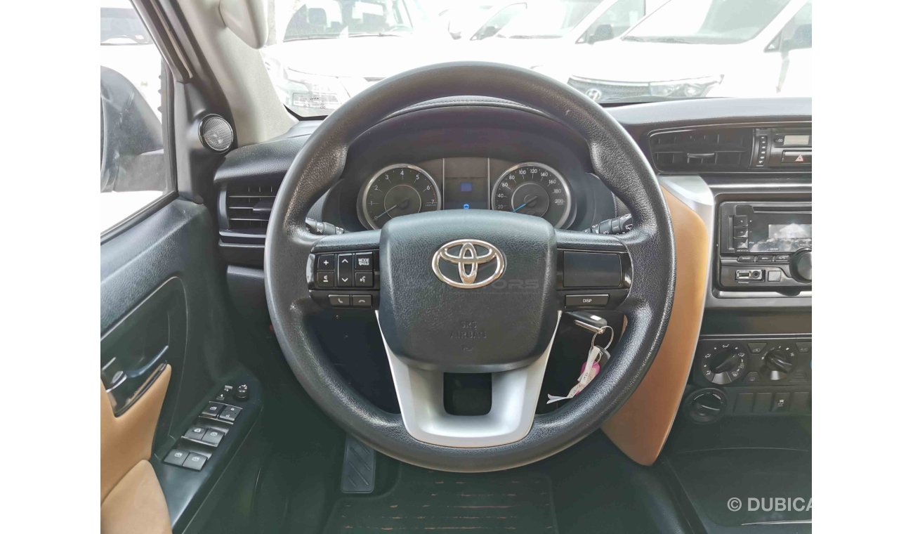 Toyota Fortuner 2.7L Petrol, 17" Tyre, DRL LED Headlights, Power Locks, Fabric Seats, Radio, AUX-USB, (LOT # 807)