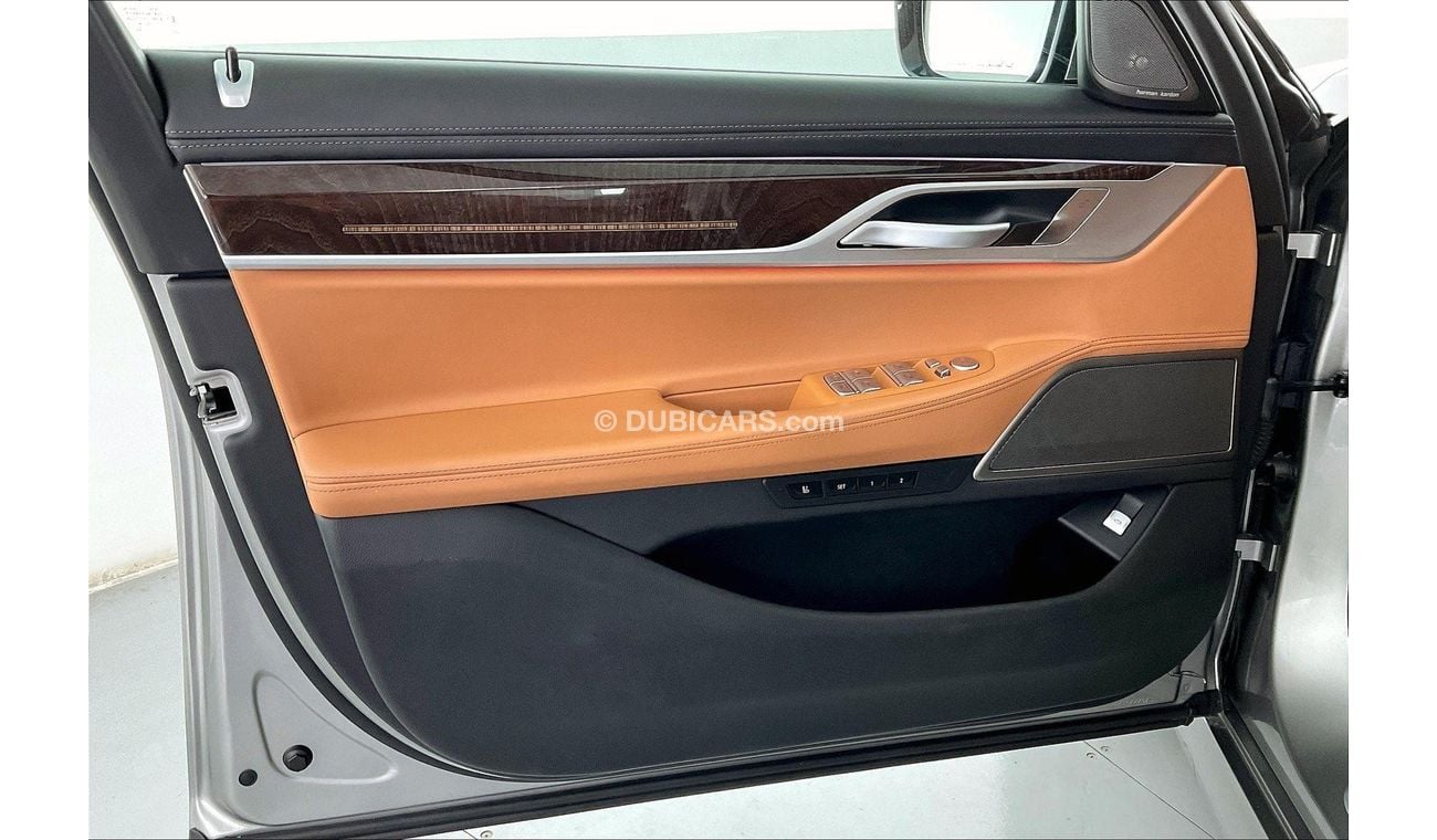 بي أم دبليو 730Li M Sport | سنة ضمان مجانية | نسبة التمويل 1.99% | خالية من أضرار الفيضانات