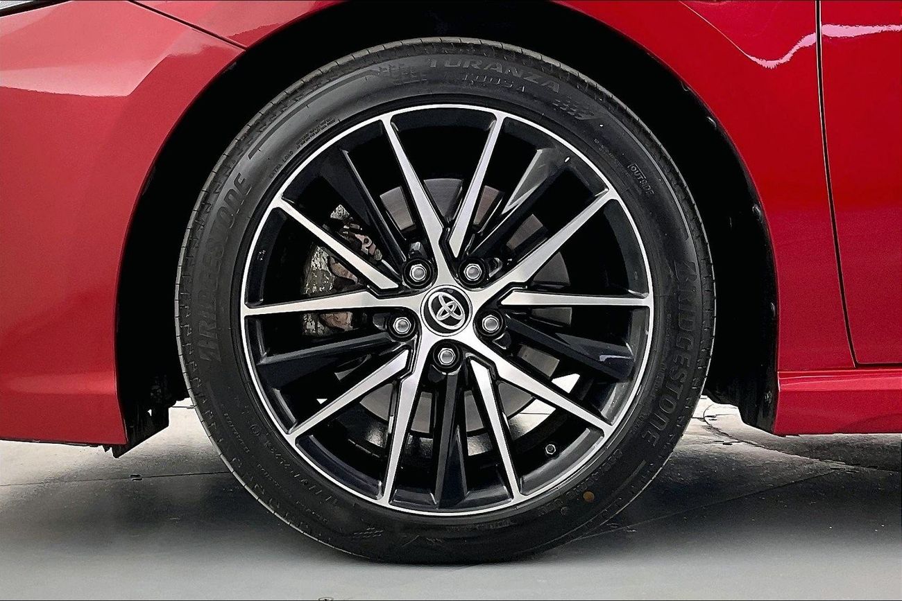 Toyota CHR GX| 1 year free warranty | Exclusive Eid offer