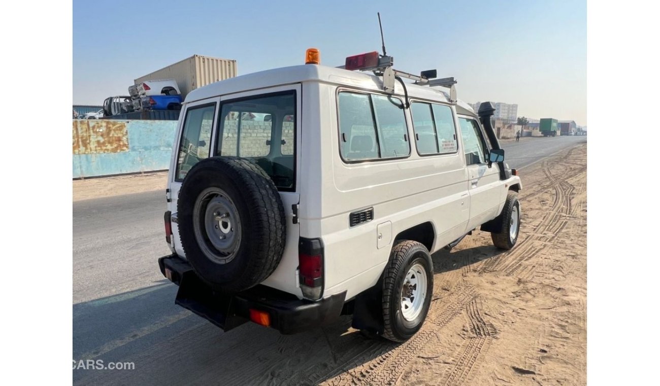 Toyota Land Cruiser Hard Top