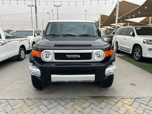 Toyota FJ Cruiser TOYOTA FJ CRUISERE 2018 Std 4.0L (270 HP)/V6