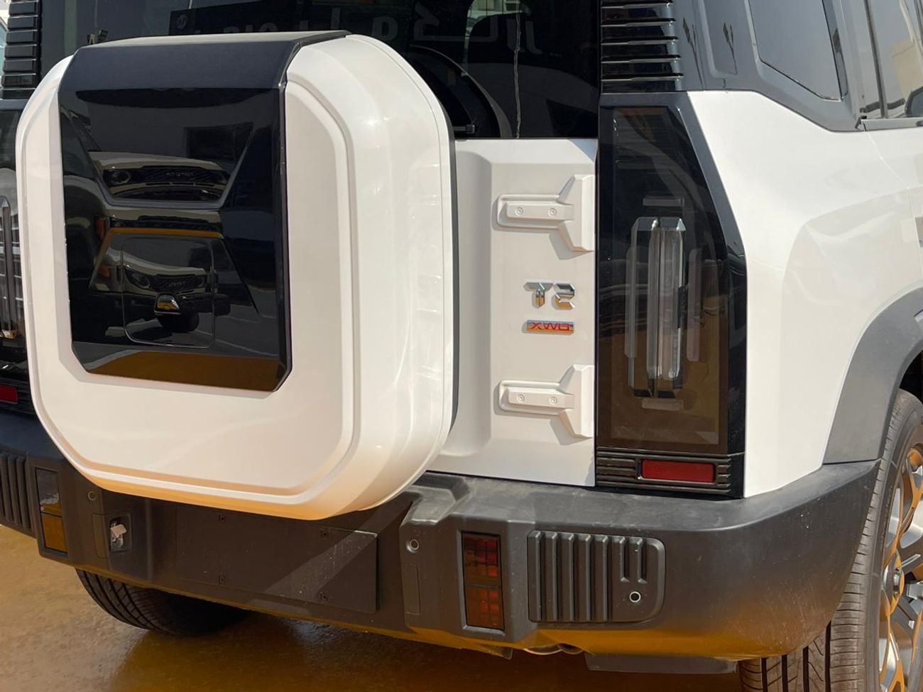 Jetour T2 Luxury Jetour T2 travel+ 2.0L PETROL 7SPEEDS FULL OPTION/ MIDDLE EAST SPECS