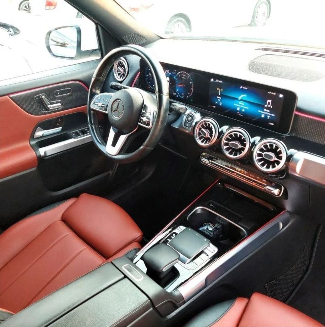 مرسيدس بنز GLB 250 4MATIC