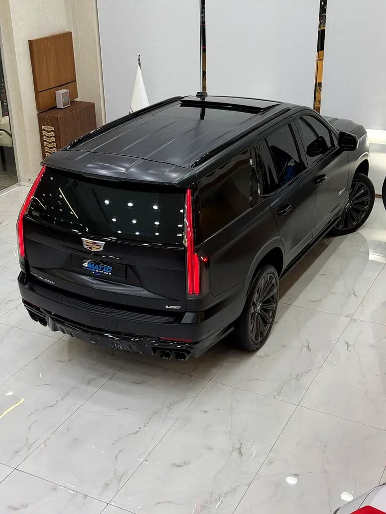 كاديلاك إسكالاد V SERIES